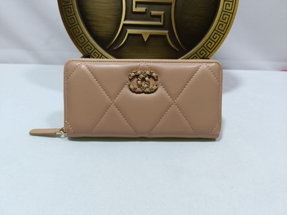 Chanel 19 Flap Long Zip Wallet in Beige Lambskin